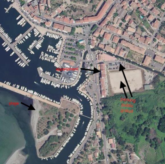 Appartement Plein Centre Saint Florent Face Au Port Екстериор снимка